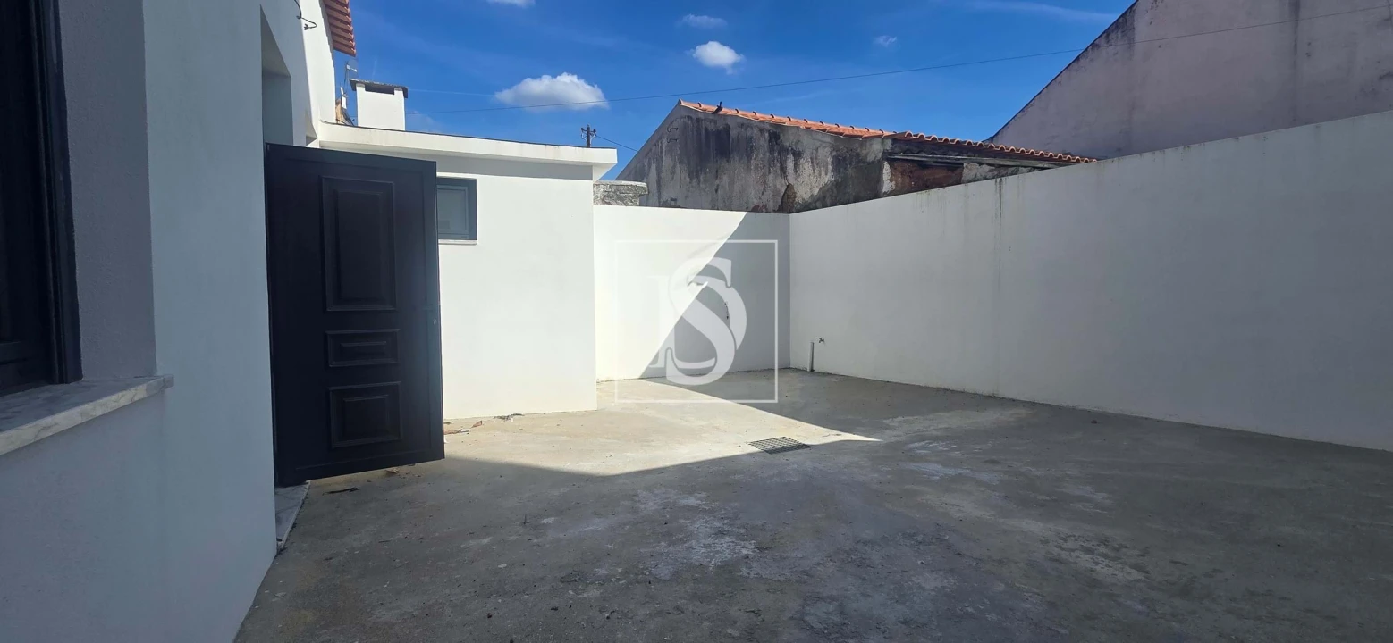 Moradia T4 para Venda em São João Baptista Foto 8