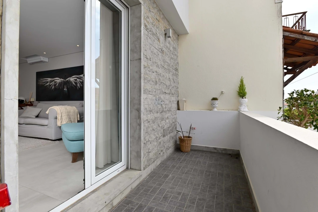 Moradia T3 para Venda em Alcabideche Foto 9