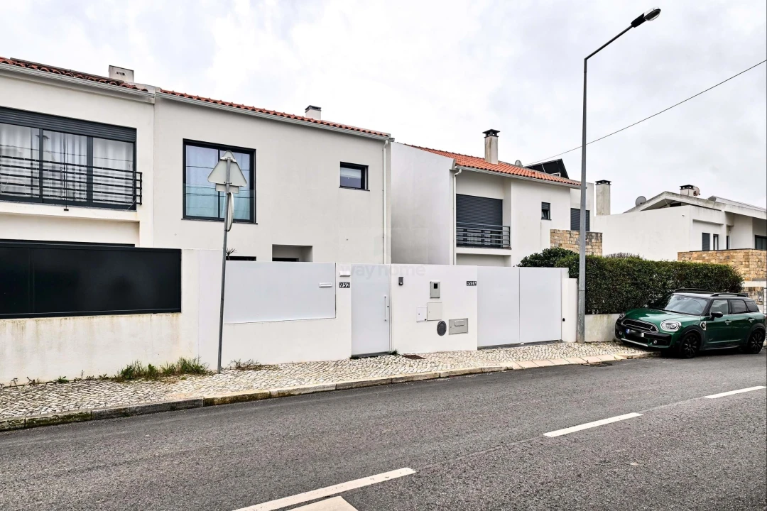 Moradia T4 para Venda em São Domingos de Rana Foto 37