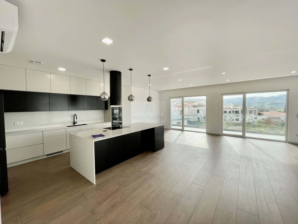 Apartamento T3 para Venda em Lourinhã e Atalaia Foto 4