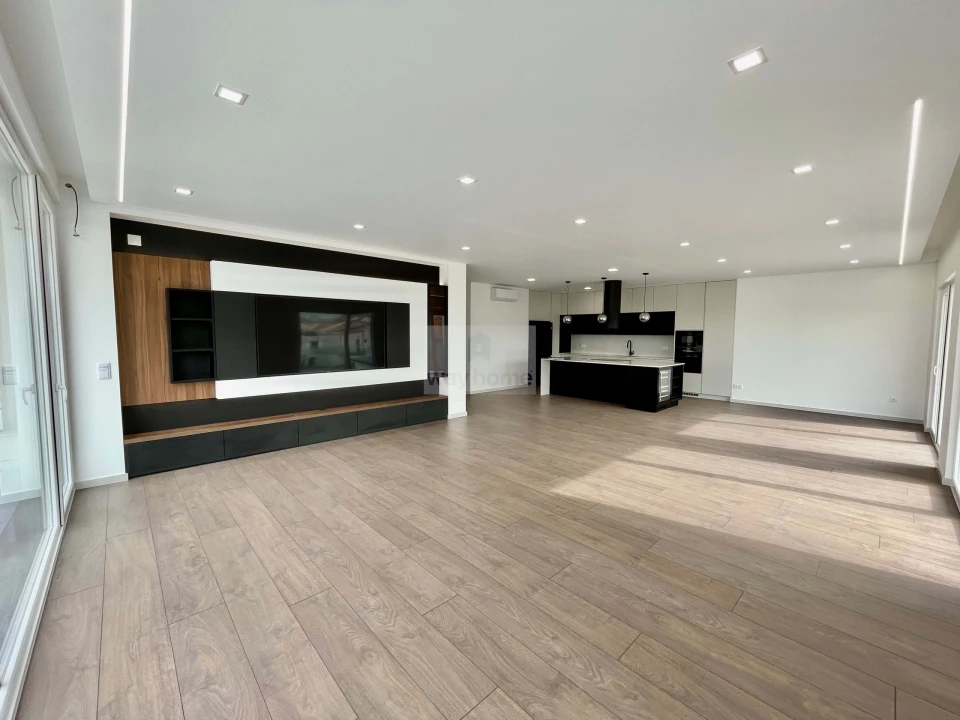 Apartamento T3 para Venda em Lourinhã e Atalaia Foto 1