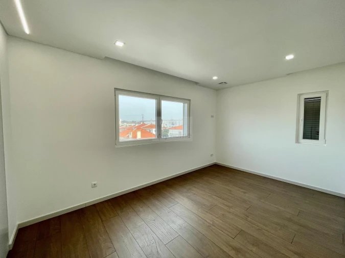 Apartamento T3 para Venda em Lourinhã e Atalaia Foto 18