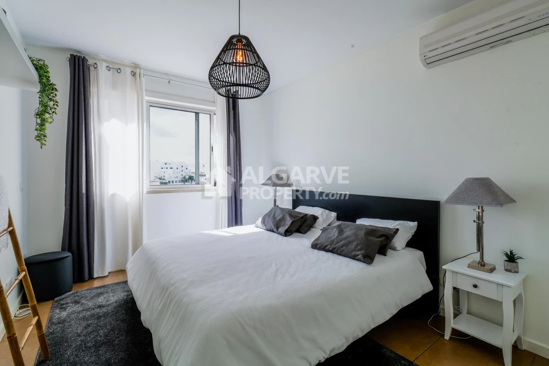 Apartamento T1 para Venda em Quarteira Foto 11