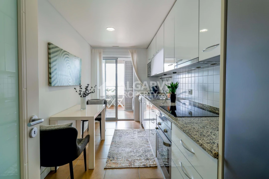 Apartamento T1 para Venda em Quarteira Foto 10