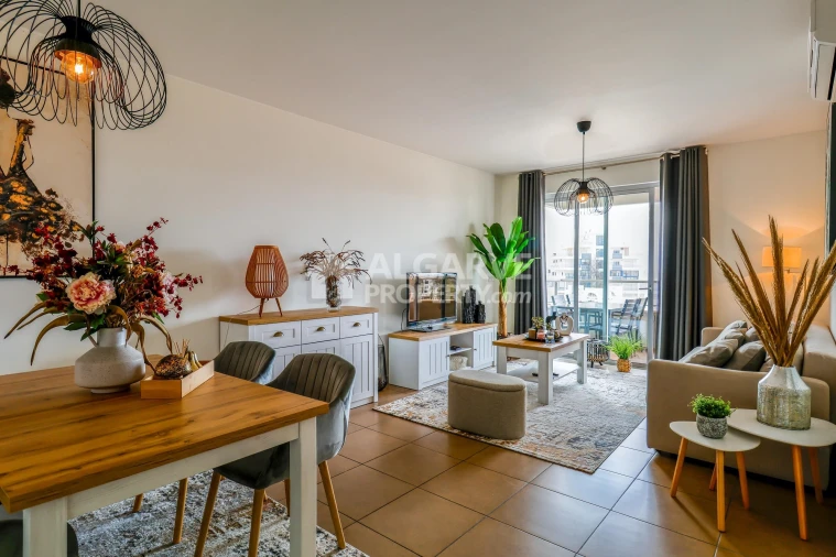 Apartamento T1 para Venda em Quarteira Foto 7