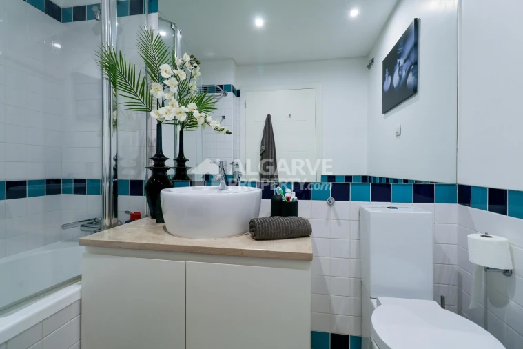 Apartamento T1 para Venda em Quarteira Foto 16