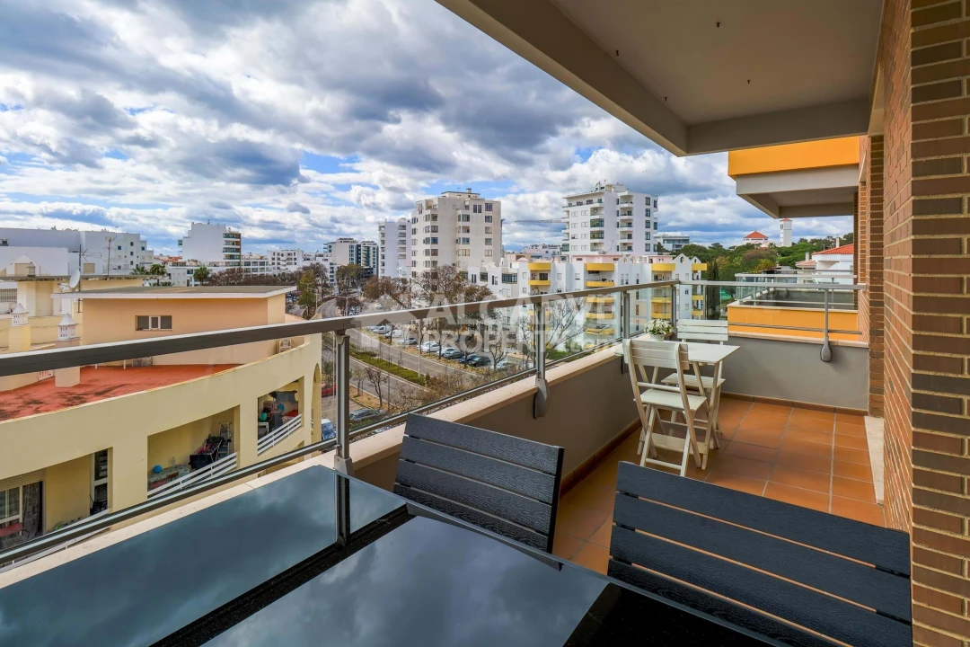 Apartamento T1 para Venda em Quarteira Foto 14