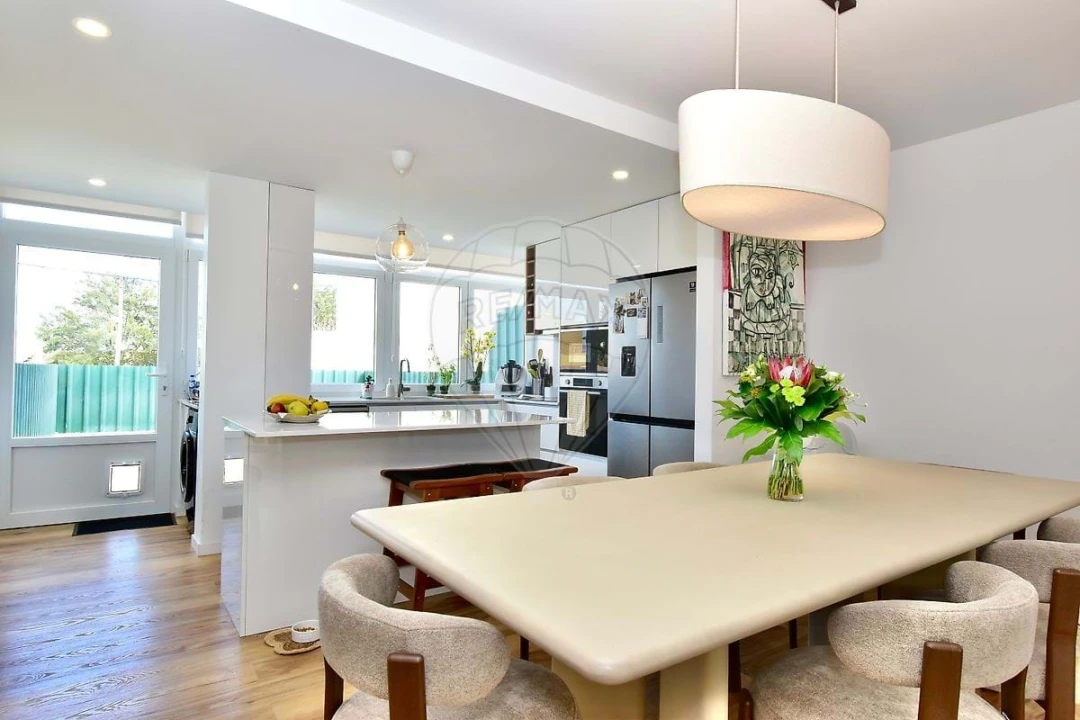 Apartamento T3 para Venda em Alcabideche Foto 5