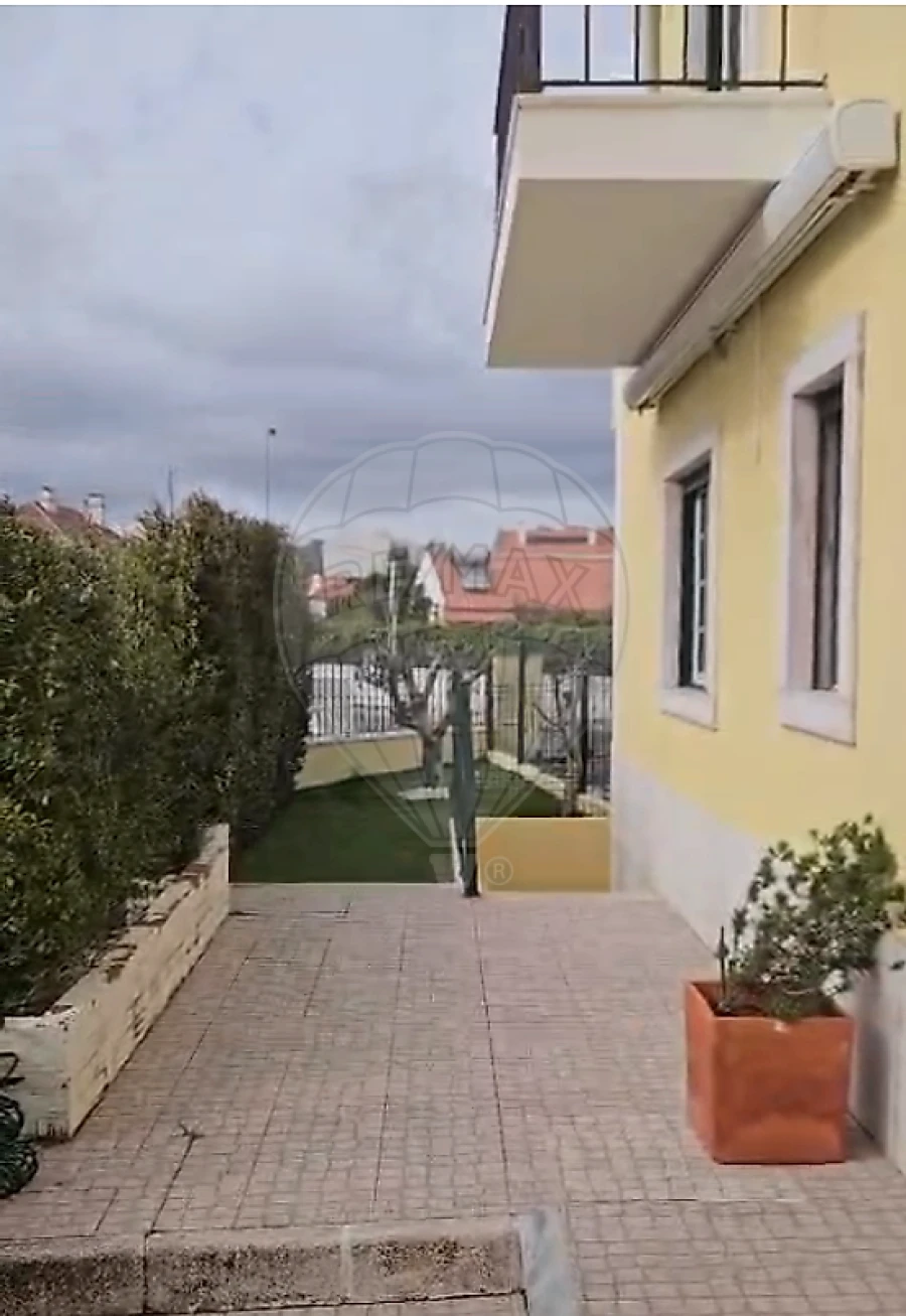 Apartamento T3 para Venda em Alcabideche Foto 18