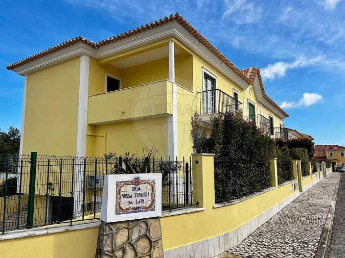 Apartamento T3 para Venda em Alcabideche Foto 2