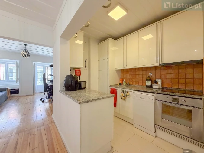 Apartamento T1 para Venda em Misericórdia Foto 4