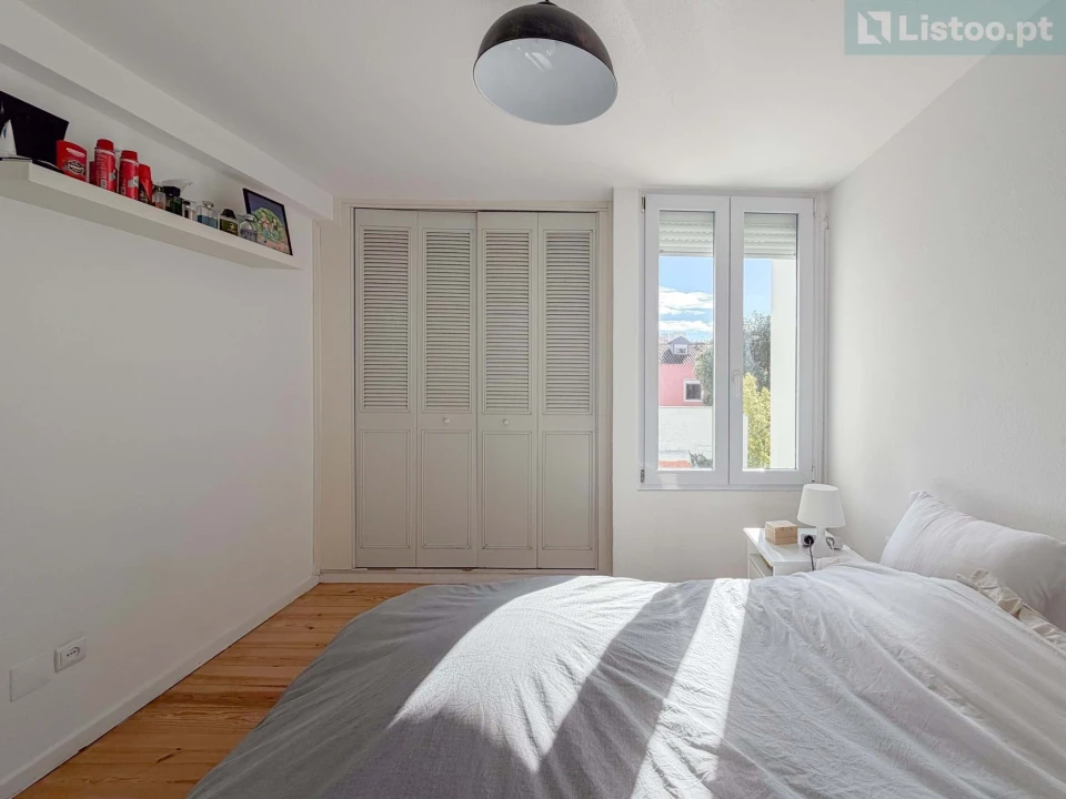 Apartamento T1 para Venda em Misericórdia Foto 23