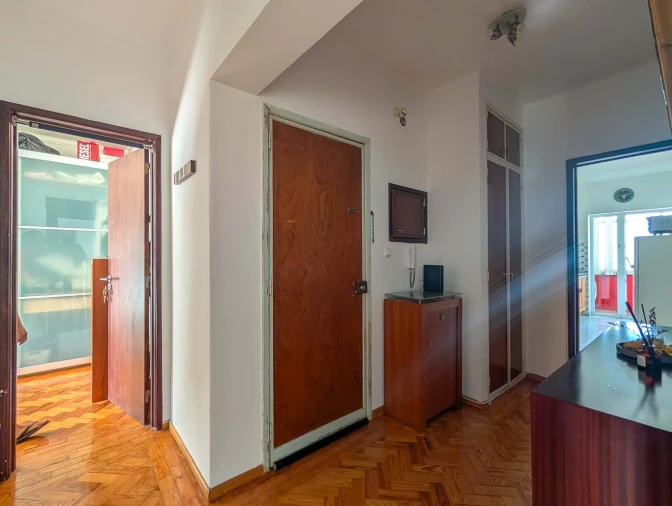 Apartamento T3 para Venda em Almada, Cova da Piedade, Pragal e Cacilhas Foto 14