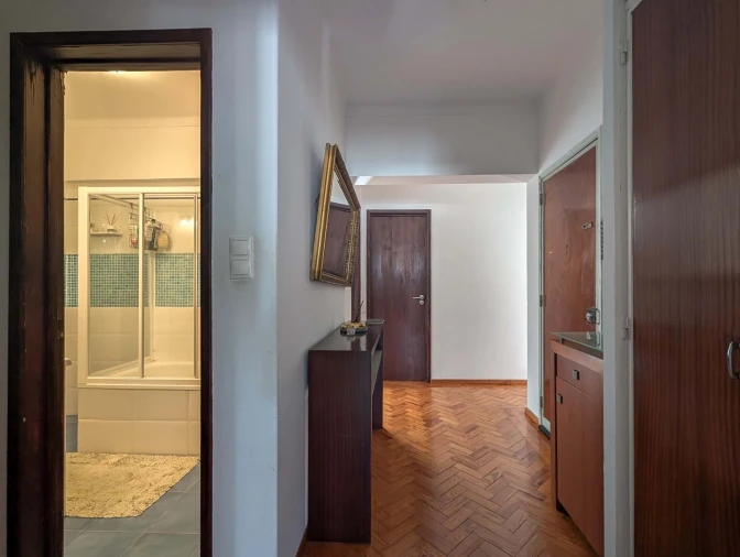 Apartamento T3 para Venda em Almada, Cova da Piedade, Pragal e Cacilhas Foto 24