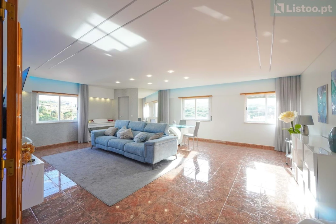 Apartamento T3 para Venda em Loures Foto 1