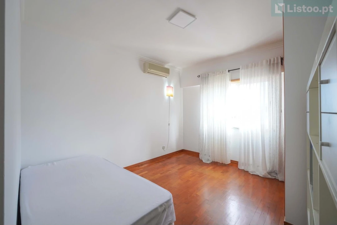 Apartamento T3 para Venda em Loures Foto 21