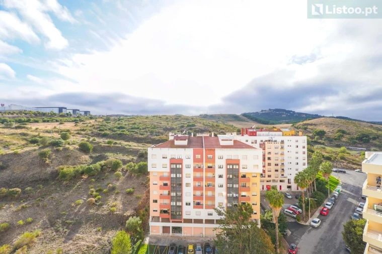 Apartamento T3 para Venda em Loures Foto 3