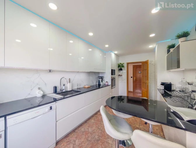 Apartamento T3 para Venda em Loures Foto 15