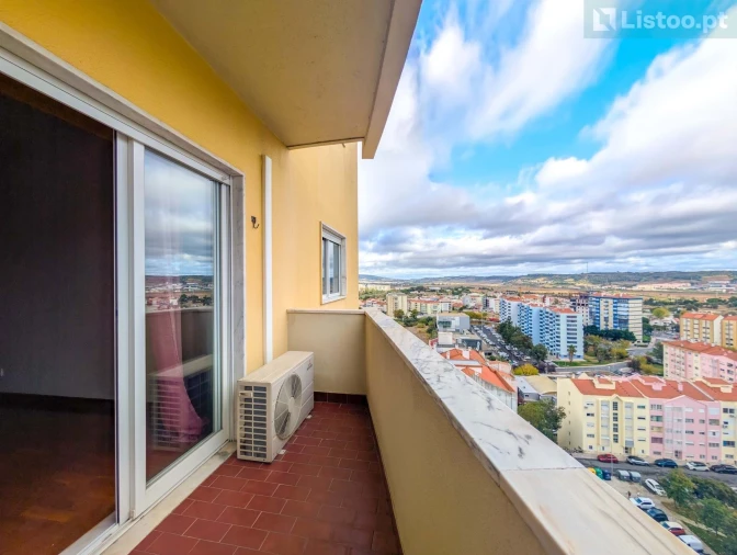 Apartamento T3 para Venda em Loures Foto 28