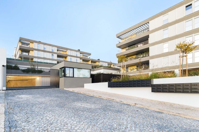 Apartamento T2 para Venda em Carnaxide e Queijas Foto 1