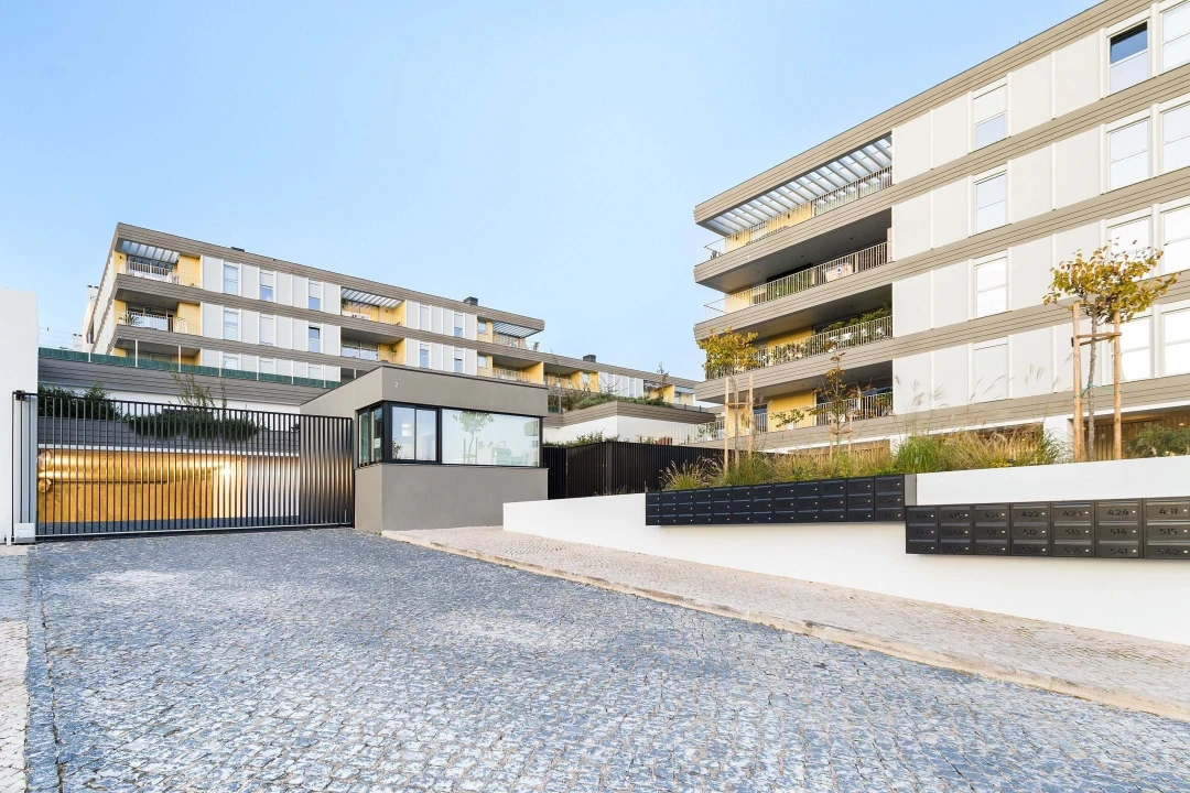 Apartamento T2 para Venda em Carnaxide e Queijas Foto 1