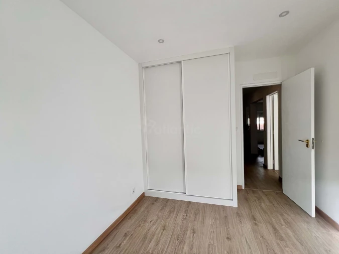 Apartamento T2 para Venda em Agualva e Mira-Sintra Foto 5