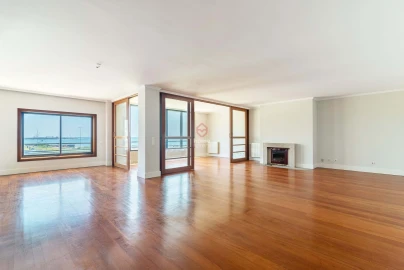 Apartamento T4 para Venda em Matosinhos e Leça da Palmeira