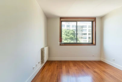 Apartamento T4 para Venda em Matosinhos e Leça da Palmeira
