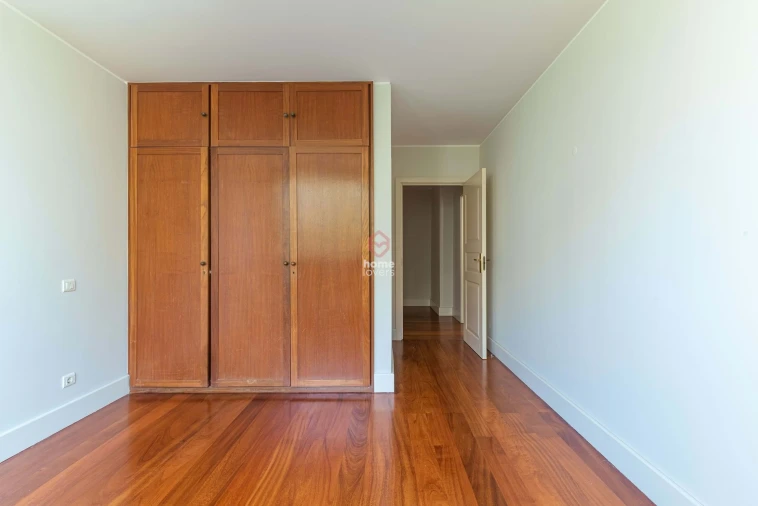 Apartamento T4 para Venda em Matosinhos e Leça da Palmeira Foto 25