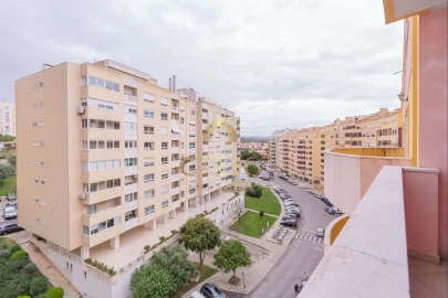 Apartamento T3 para Venda em Póvoa de Santa Iria e Forte da Casa