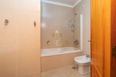 Apartamento T3 para Venda em Póvoa de Santa Iria e Forte da Casa