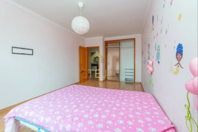Apartamento T3 para Venda em Póvoa de Santa Iria e Forte da Casa