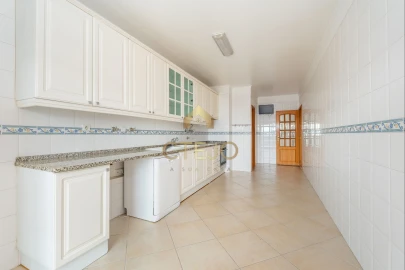 Apartamento T3 para Venda em Póvoa de Santa Iria e Forte da Casa