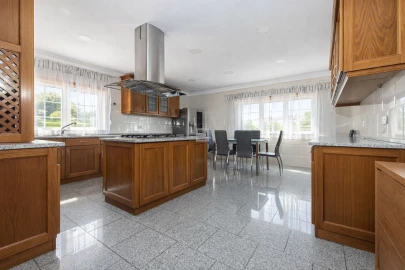 Apartamento T5 para Venda em União das Freguesias de Setúbal