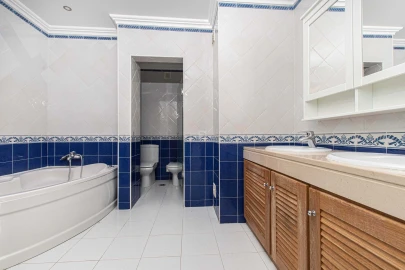 Apartamento T5 para Venda em União das Freguesias de Setúbal