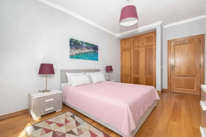 Apartamento T5 para Venda em União das Freguesias de Setúbal