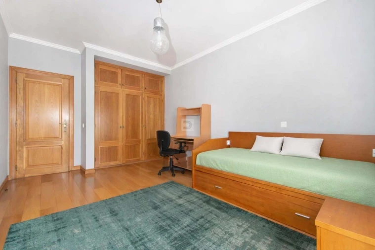 Apartamento T5 para Venda em União das Freguesias de Setúbal Foto 11