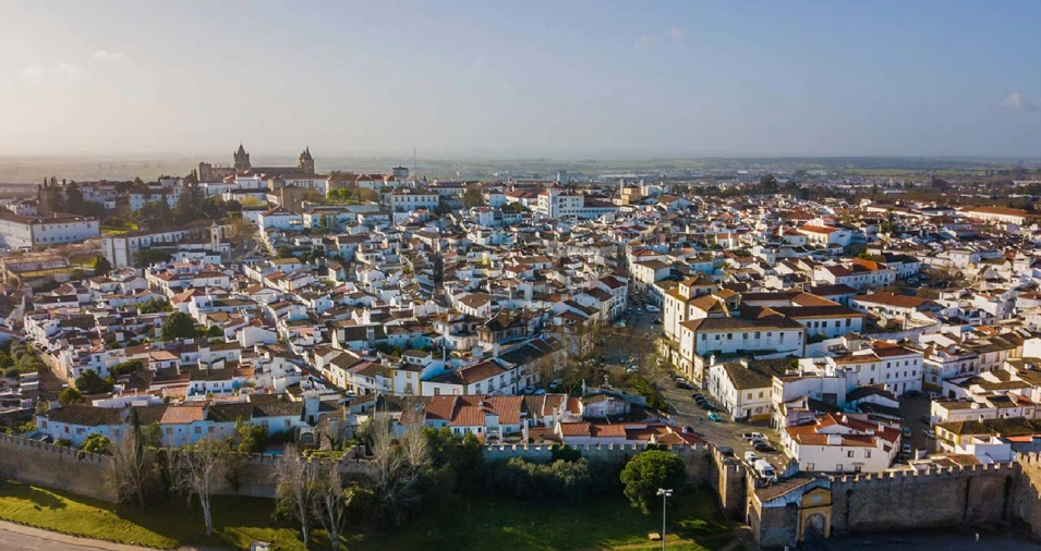 Prédio para Venda em Bacelo e Senhora da Saúde Foto 8