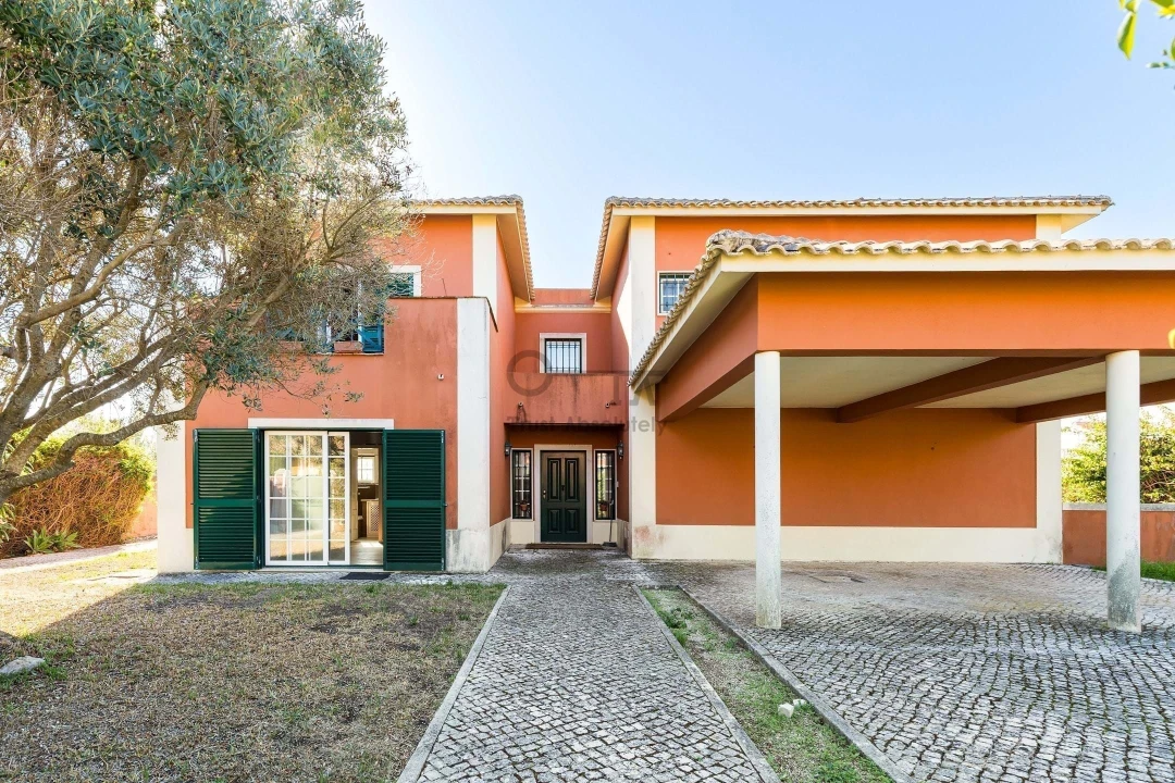 Moradia T5 para Venda em Agualva e Mira-Sintra Foto 3