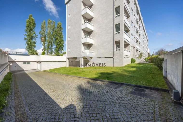 Apartamento T3 para Venda em Ramalde Foto 13