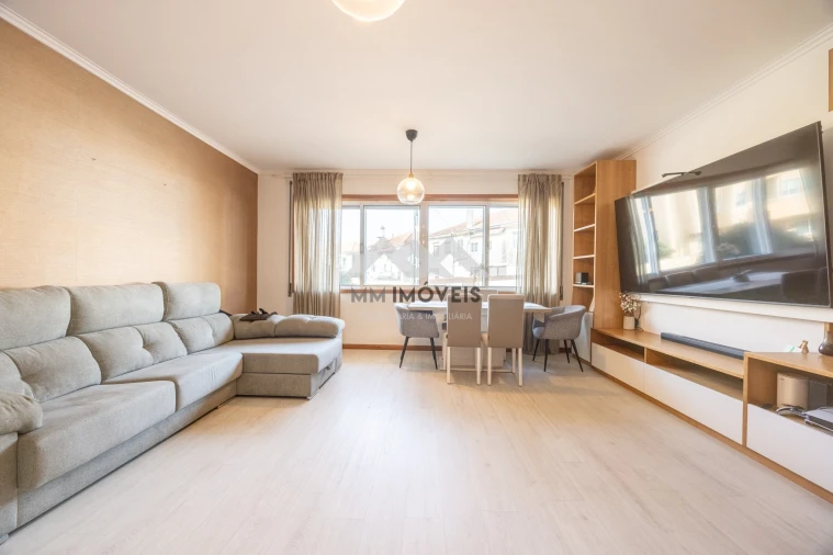 Apartamento T3 para Venda em Avintes Foto 34