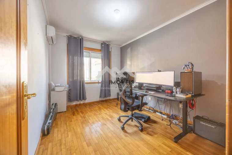 Apartamento T3 para Venda em Avintes Foto 44