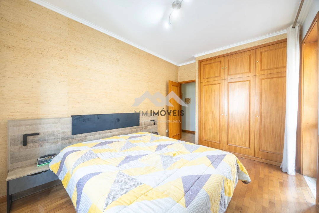 Apartamento T3 para Venda em Avintes Foto 7