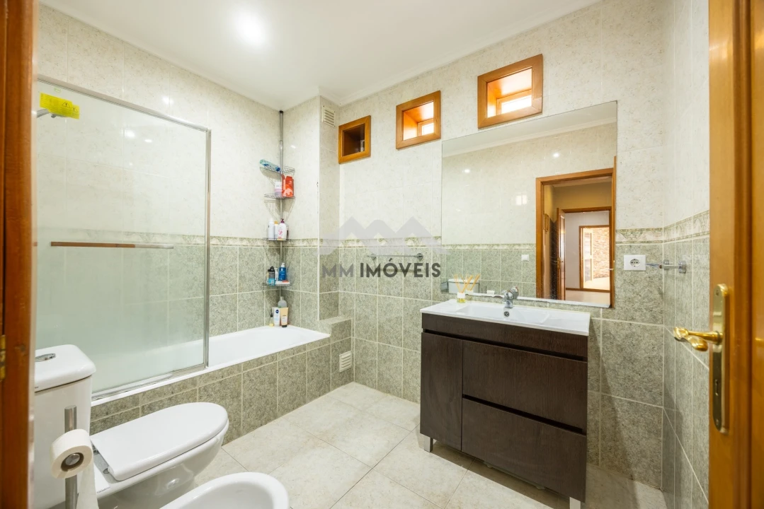 Apartamento T3 para Venda em Avintes Foto 9