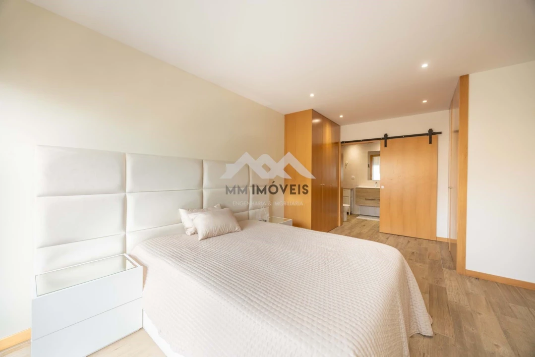 Moradia T3 para Venda em Alfena Foto 31