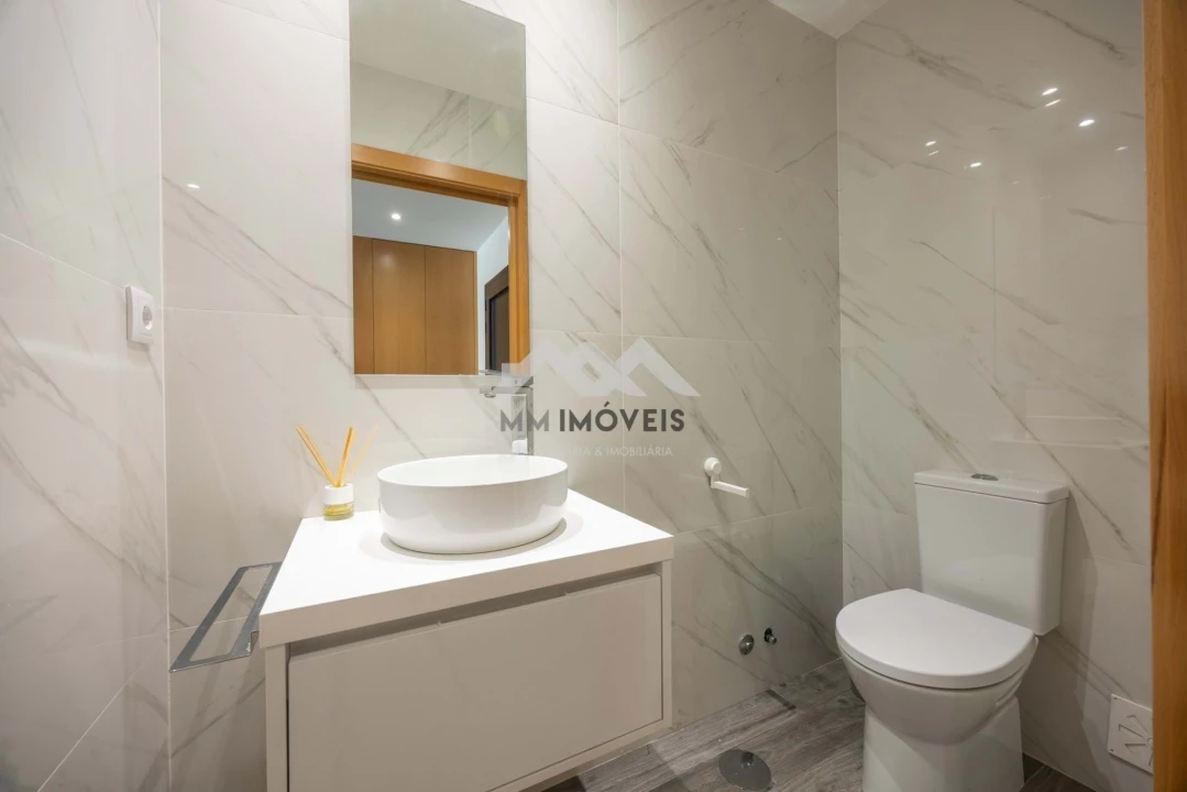 Moradia T3 para Venda em Alfena Foto 5