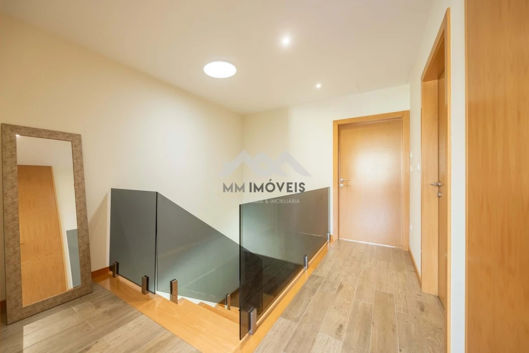 Moradia T3 para Venda em Alfena Foto 19