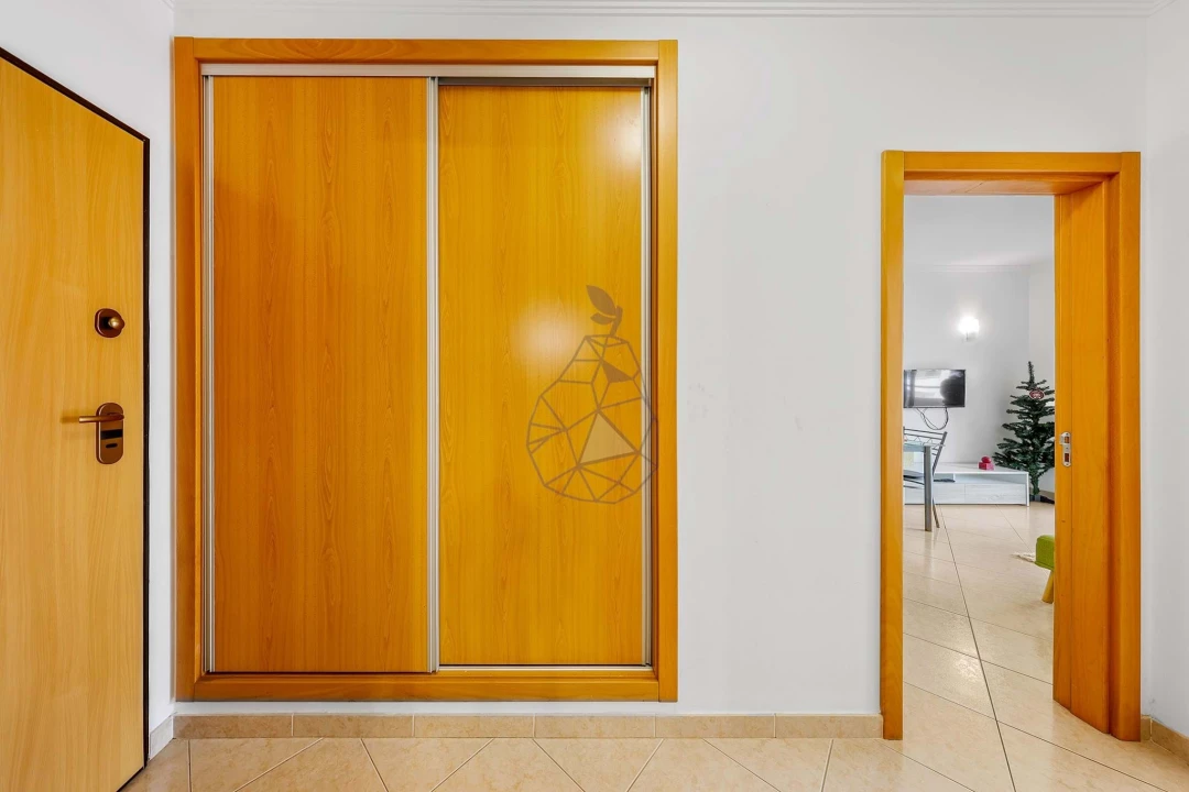 Apartamento T1 para Arrendamento em Portimão Foto 9