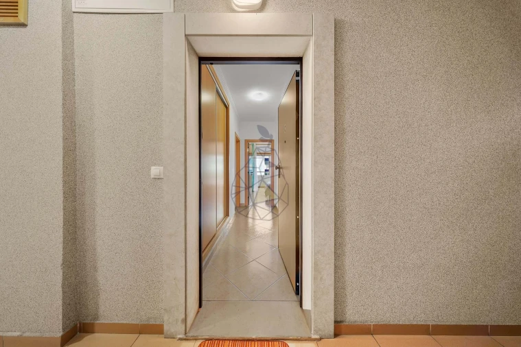 Apartamento T1 para Arrendamento em Portimão Foto 24