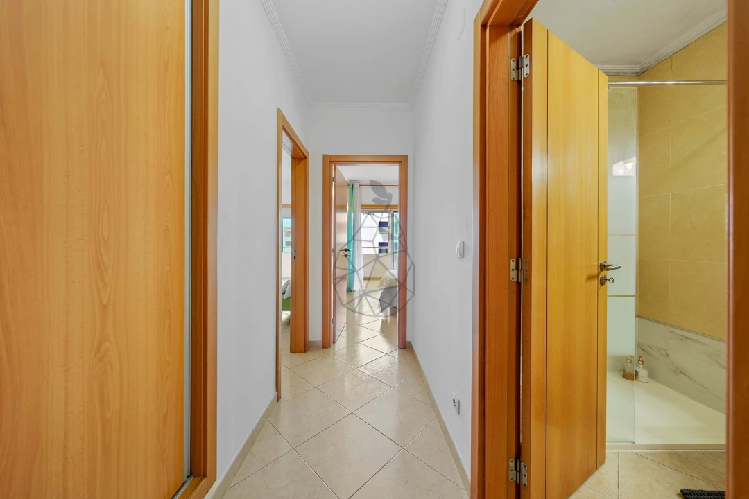 Apartamento T1 para Arrendamento em Portimão Foto 4